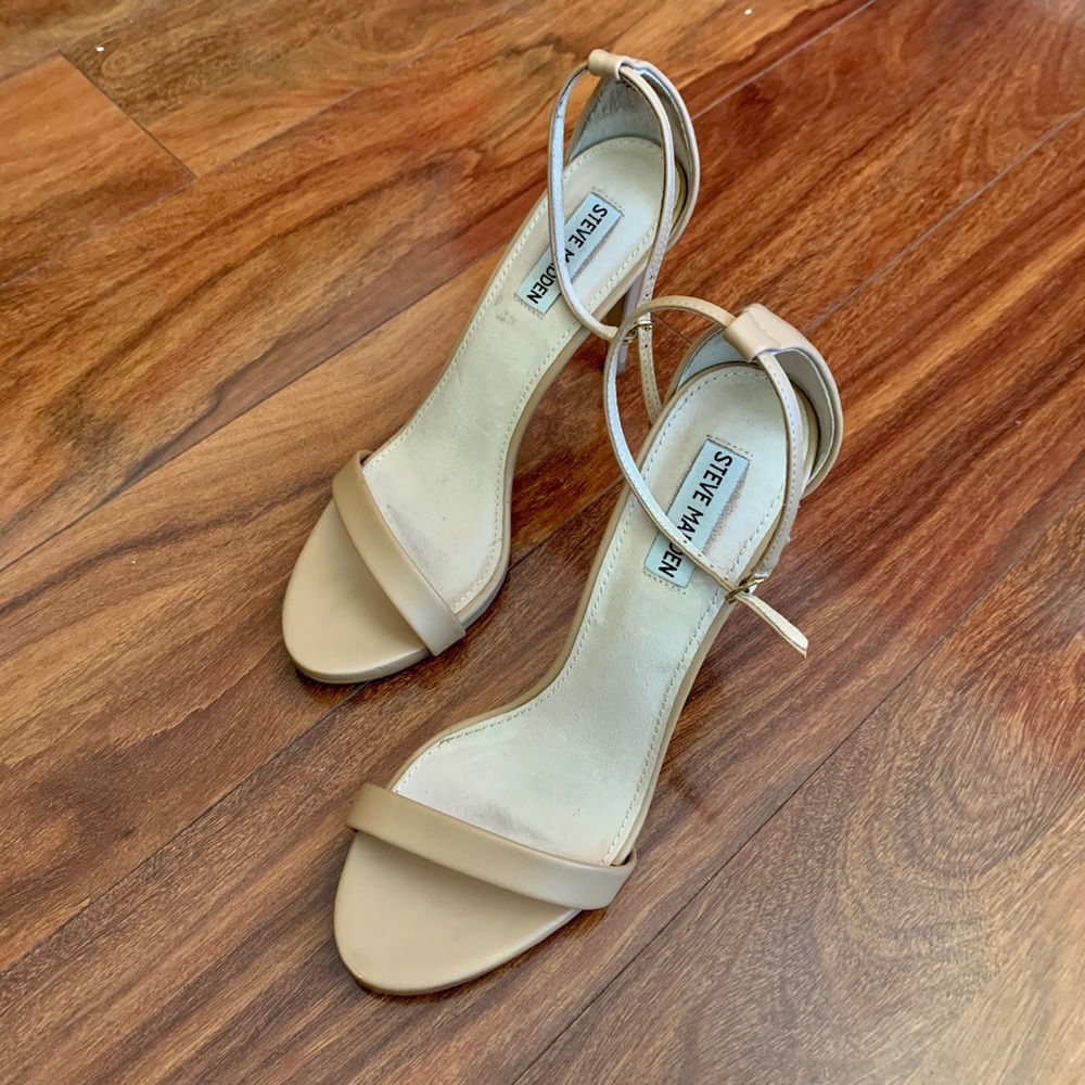 STEVE MADDEN Nude Heeled Strap Sandals